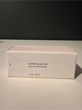 Glossier skin tint g9